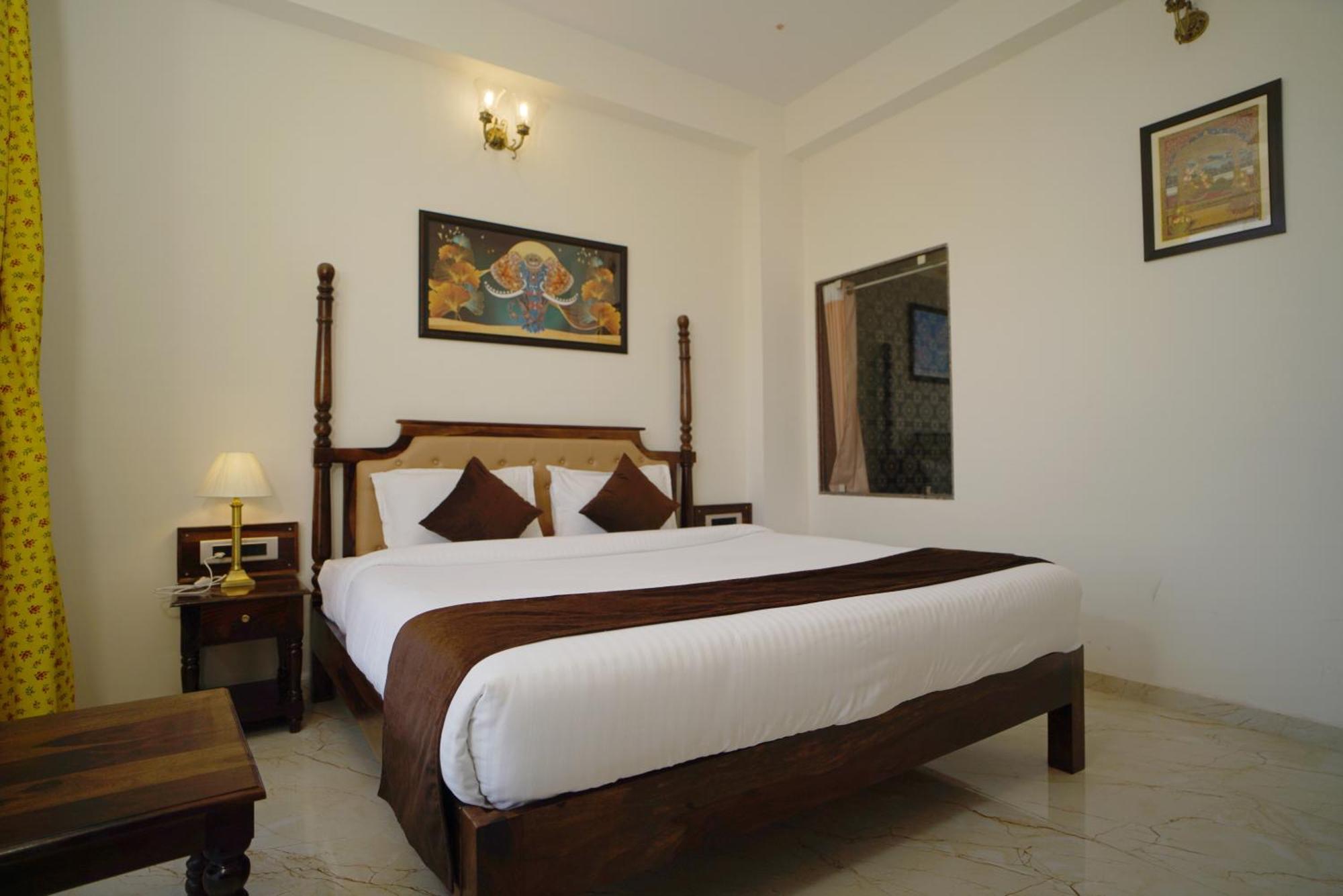 Dera Pichola- A Lake Facing Boutique Hotel Udaipur Ngoại thất bức ảnh